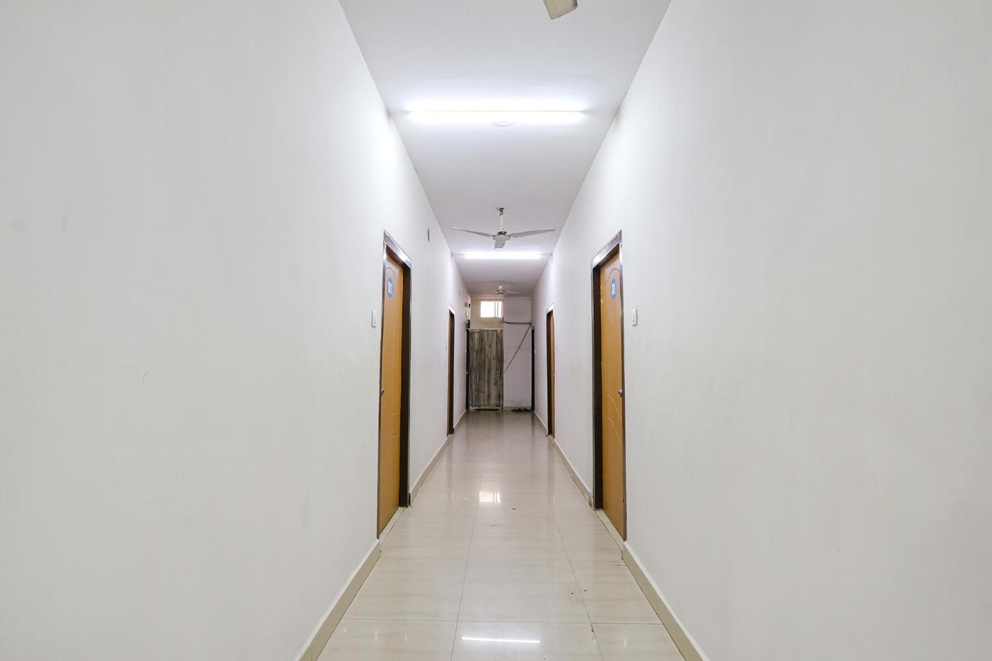 Fabexpress Korner Inn - Sivaji Park Visakhapatnam Exterior foto